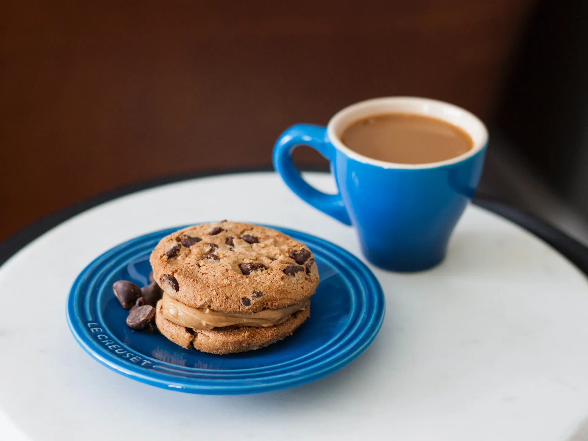 Coffee cup and cookies